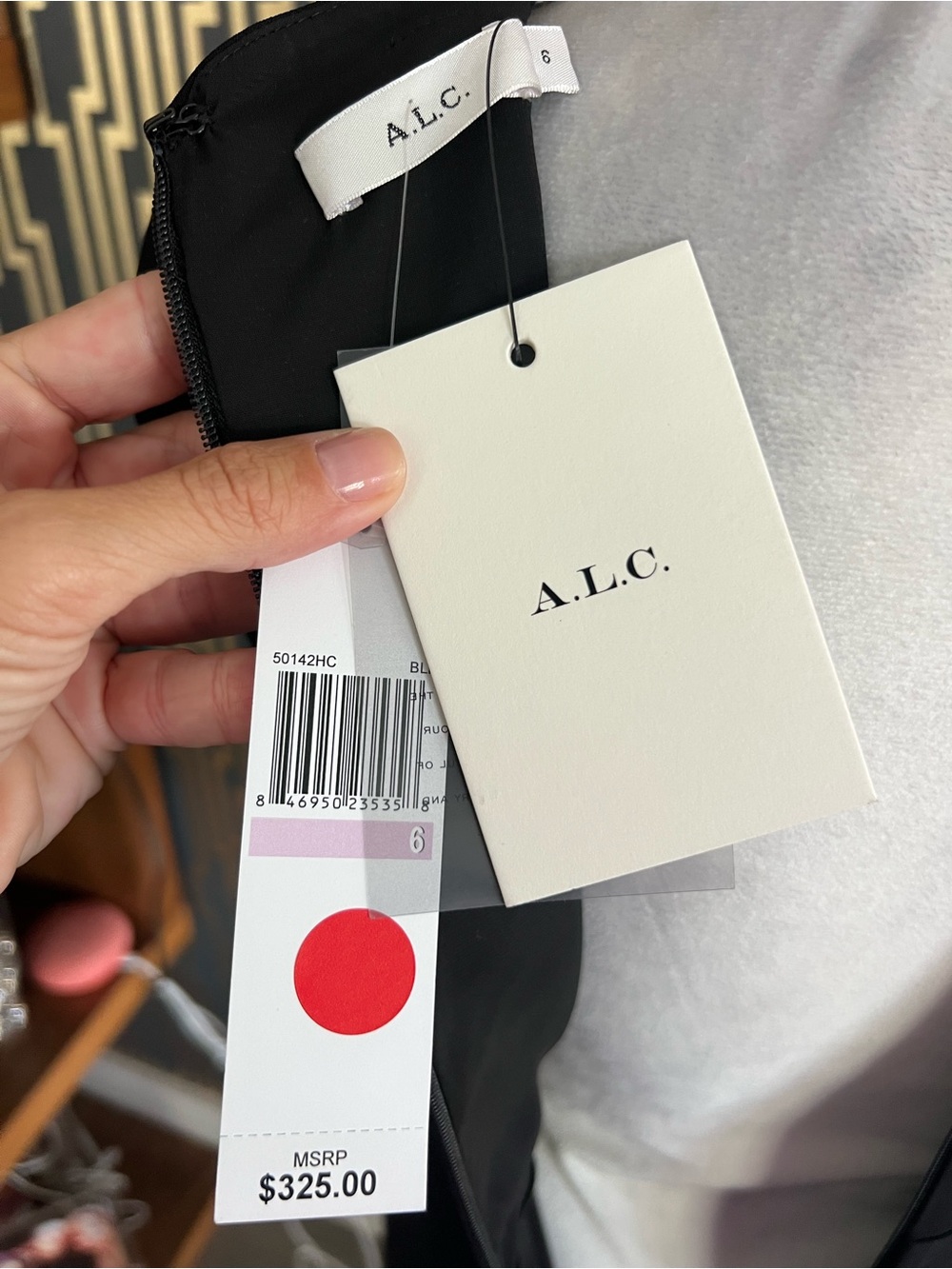 A.L.C. Scalloped V-Neck Sleeveless Shell - Picture 3 of 4